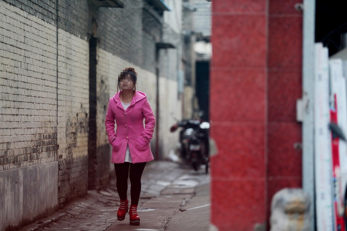 扬州最新站街女现象，深度分析与观点阐述